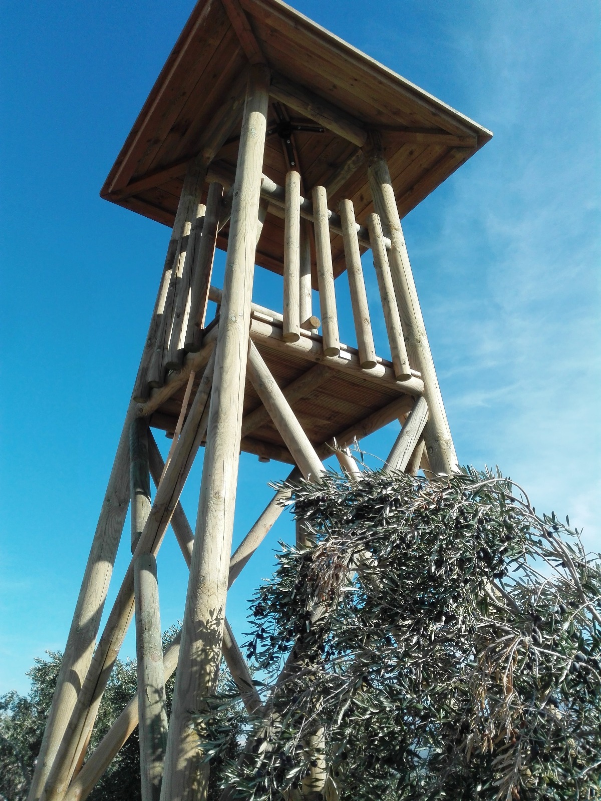 Torreta de vigilancia de Agrobroker; descubre sus ventajas
