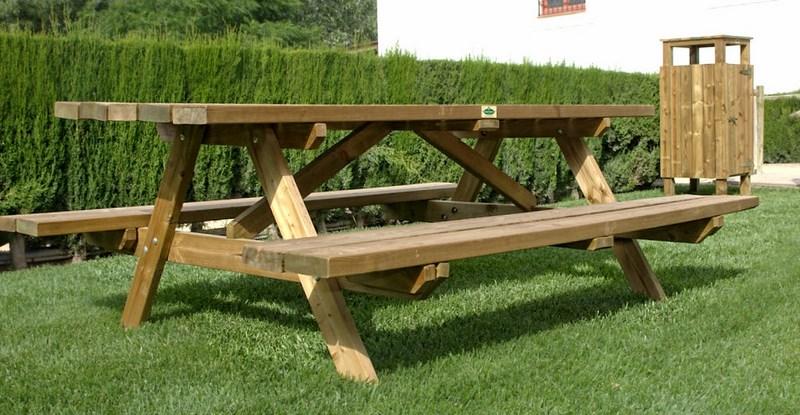 MESA PICNIC EXTRA DE MADERA DE PINO TRATADA